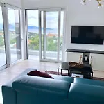 4star Seaview Penthouse Krk Apartmán